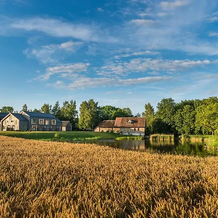 Hotel Mikelis Uzvara