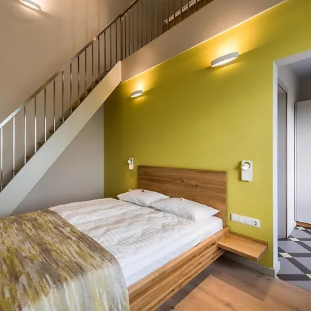 Hotel Mikelis Uzvara